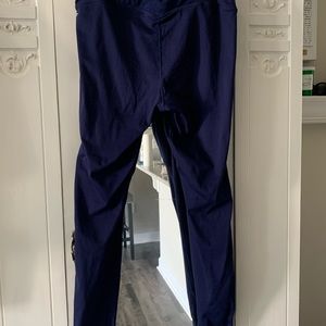 Motion 365 Fabletics workout leggings